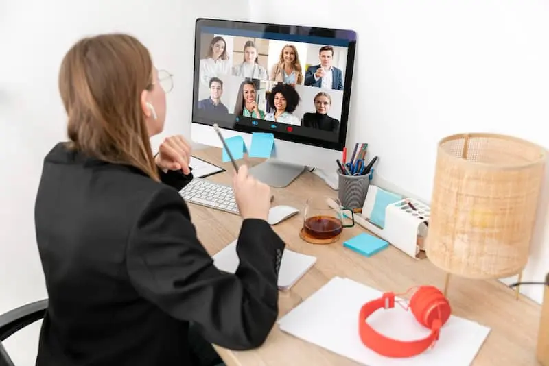 C-Level Leadership for Hybrid Teams